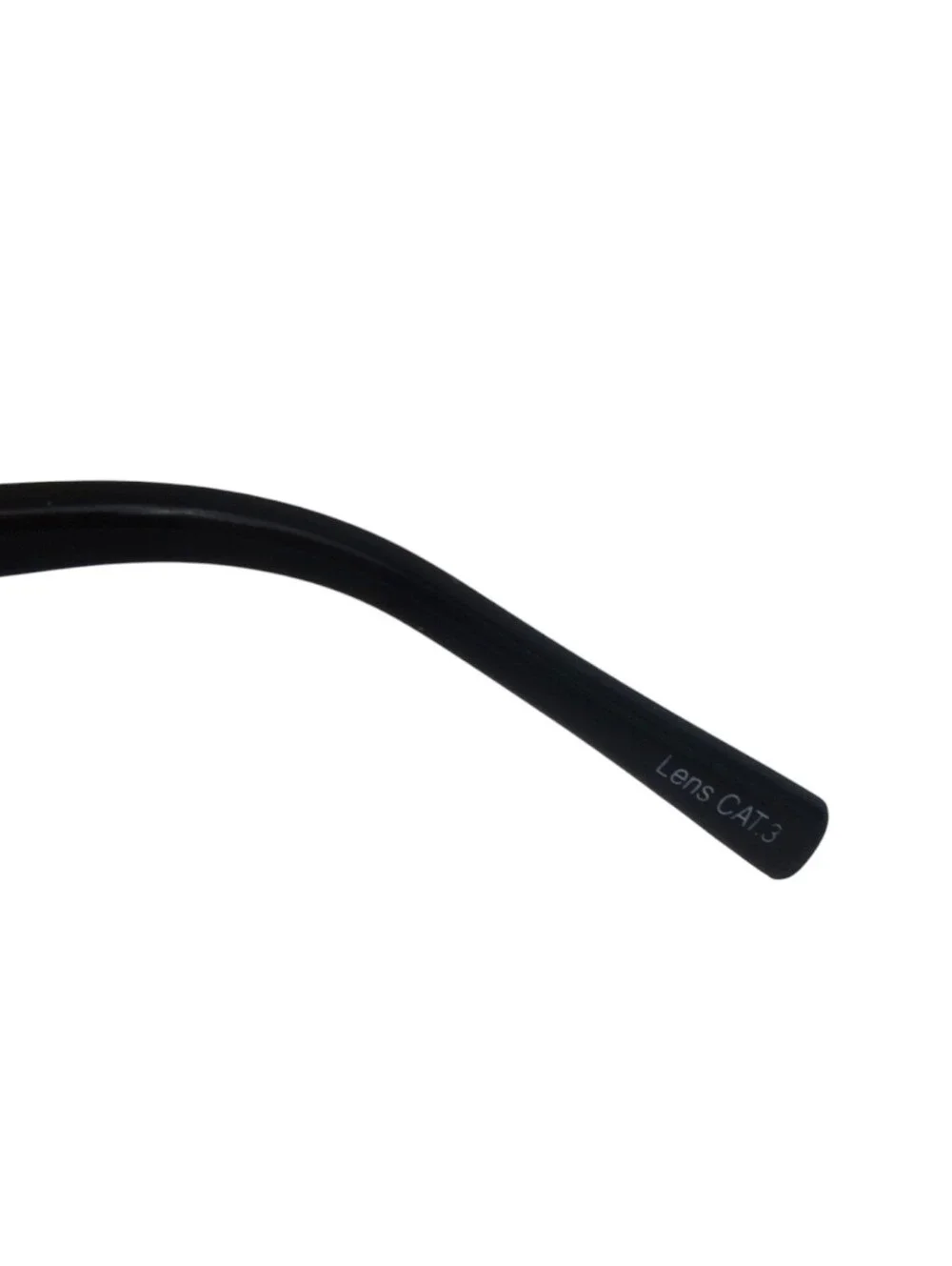 Quay Australia Persuasive Cat Eye Sunglasses in Black